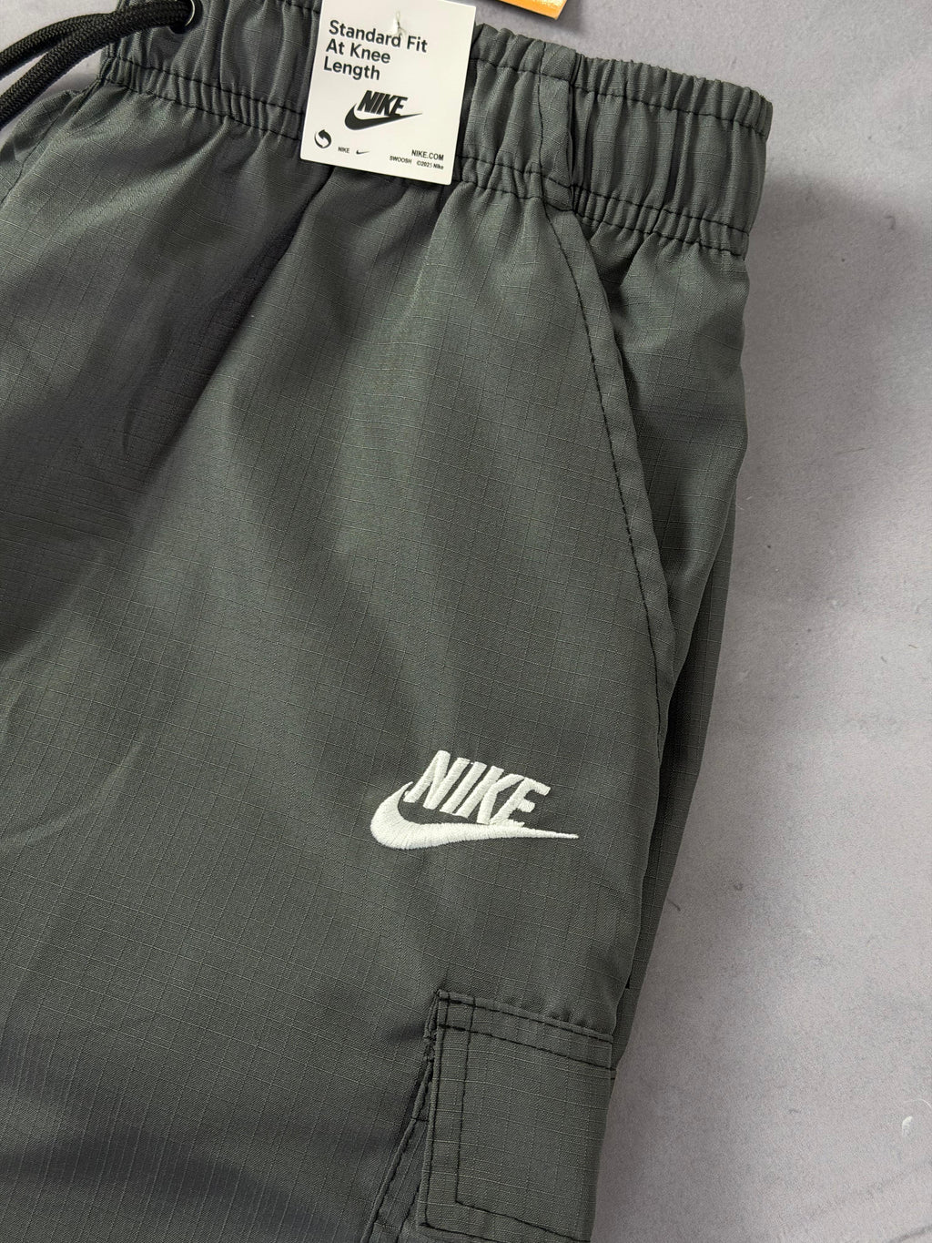 Shorts Ripstop Cargo Nike - Cinza