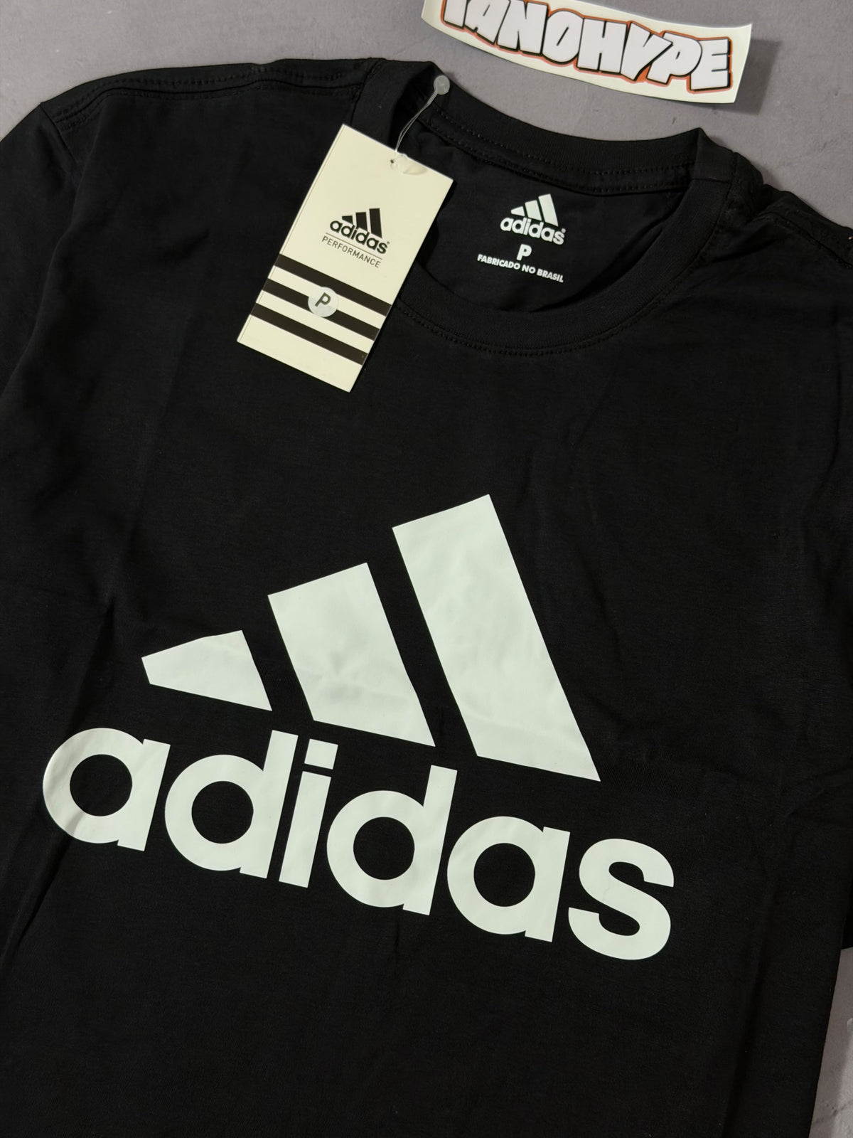 Camiseta Adidas Classic - Preto