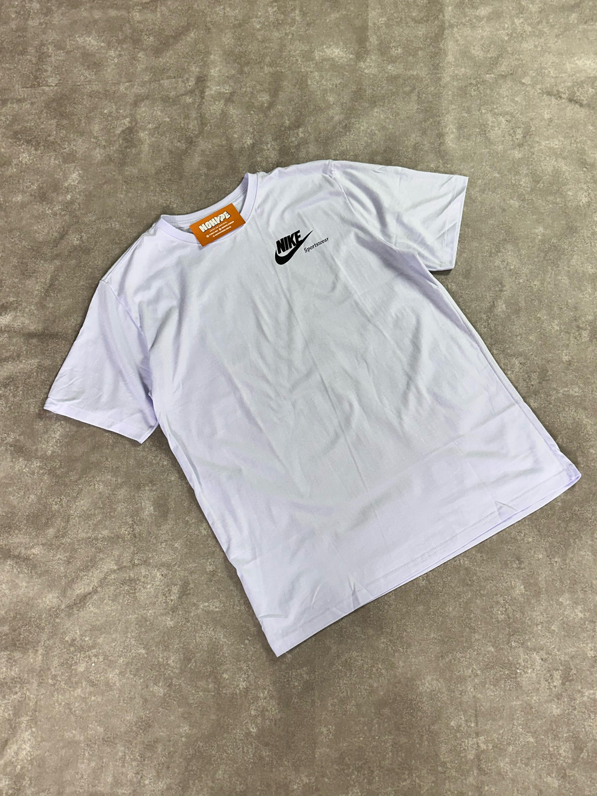Camiseta Nike Daily - Branca