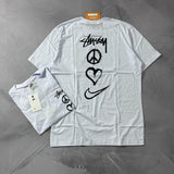 Camiseta Nike x Stussy Peace - Branco