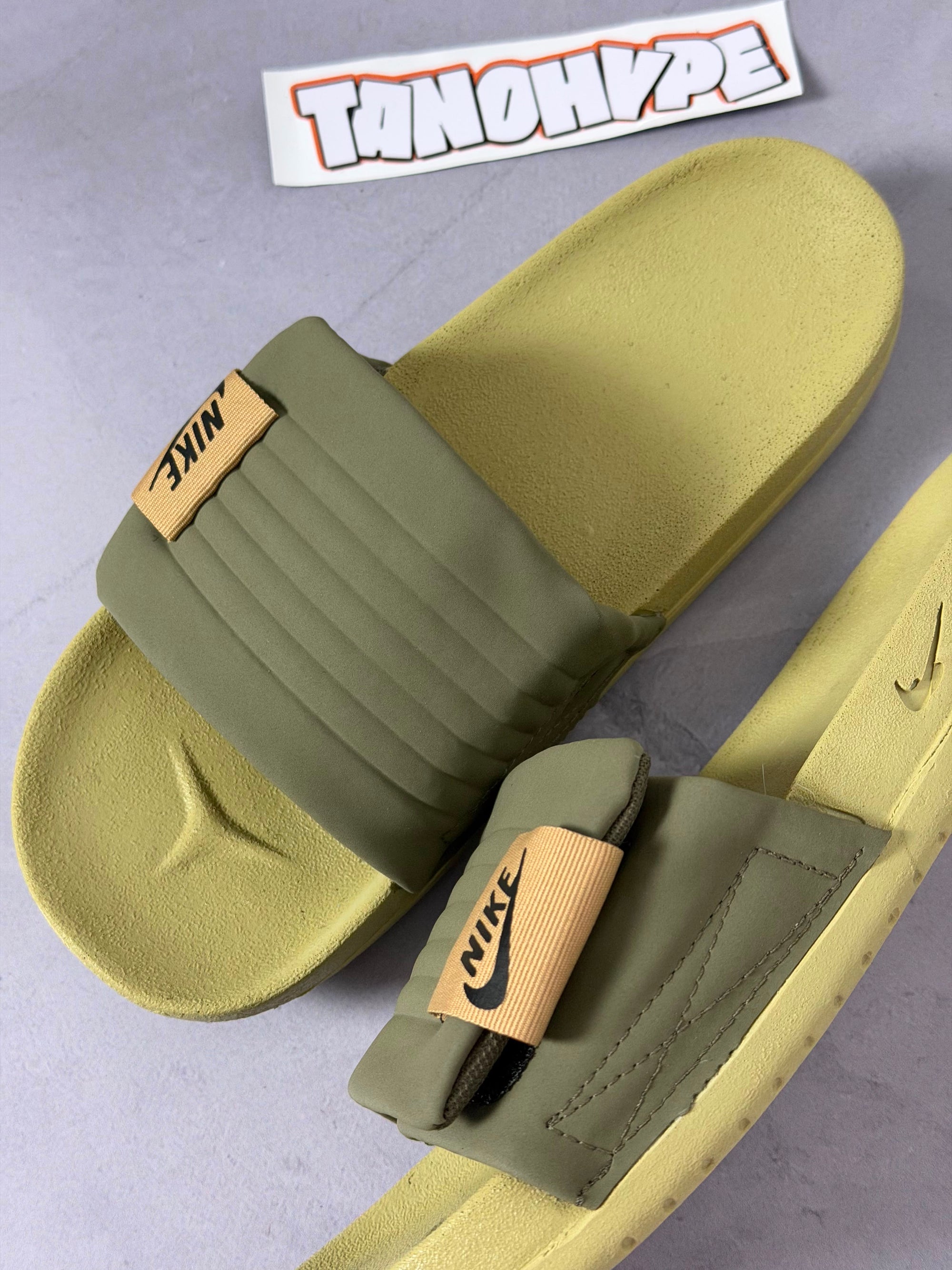 Chinelo Slide Nike Offcourt Adjust - Verde Militar