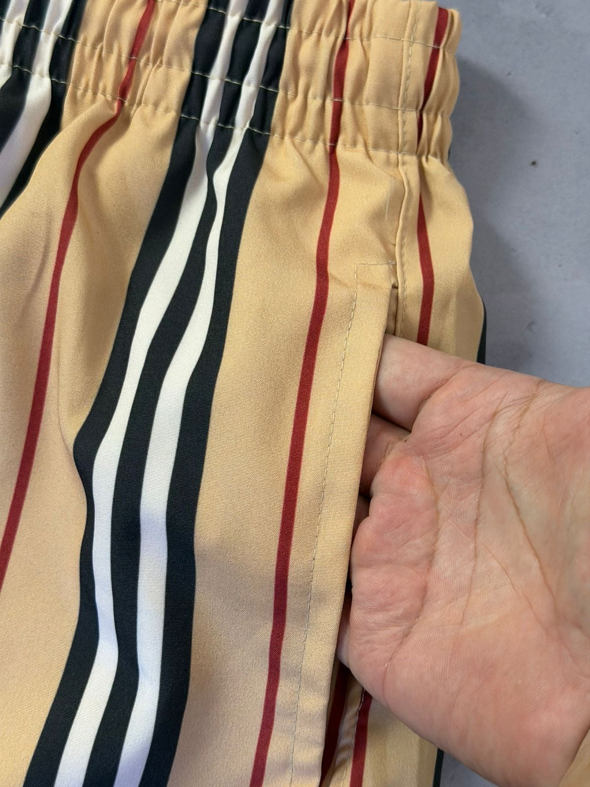 Shorts Tactel Burberry 02