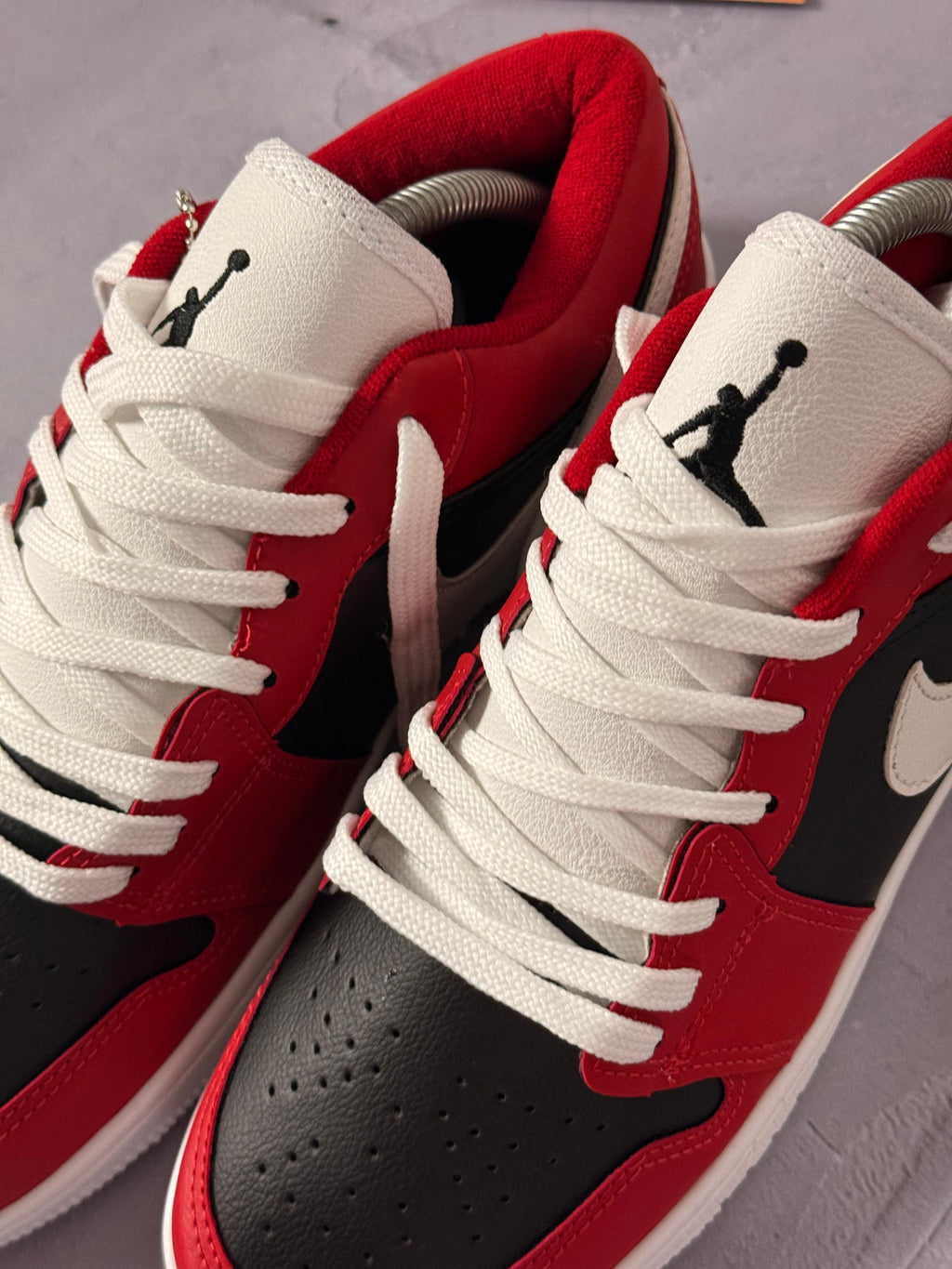 Tênis Nike Air Jordan Low 1 - Vermelho/Branco