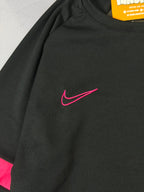 Camiseta Nike Dri Fit Academy 2021 - Preta/Rosa