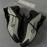 Tênis Nike Shox R4 - Cinza/Preto