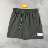Shorts Tactel Nike Academy - Cinza
