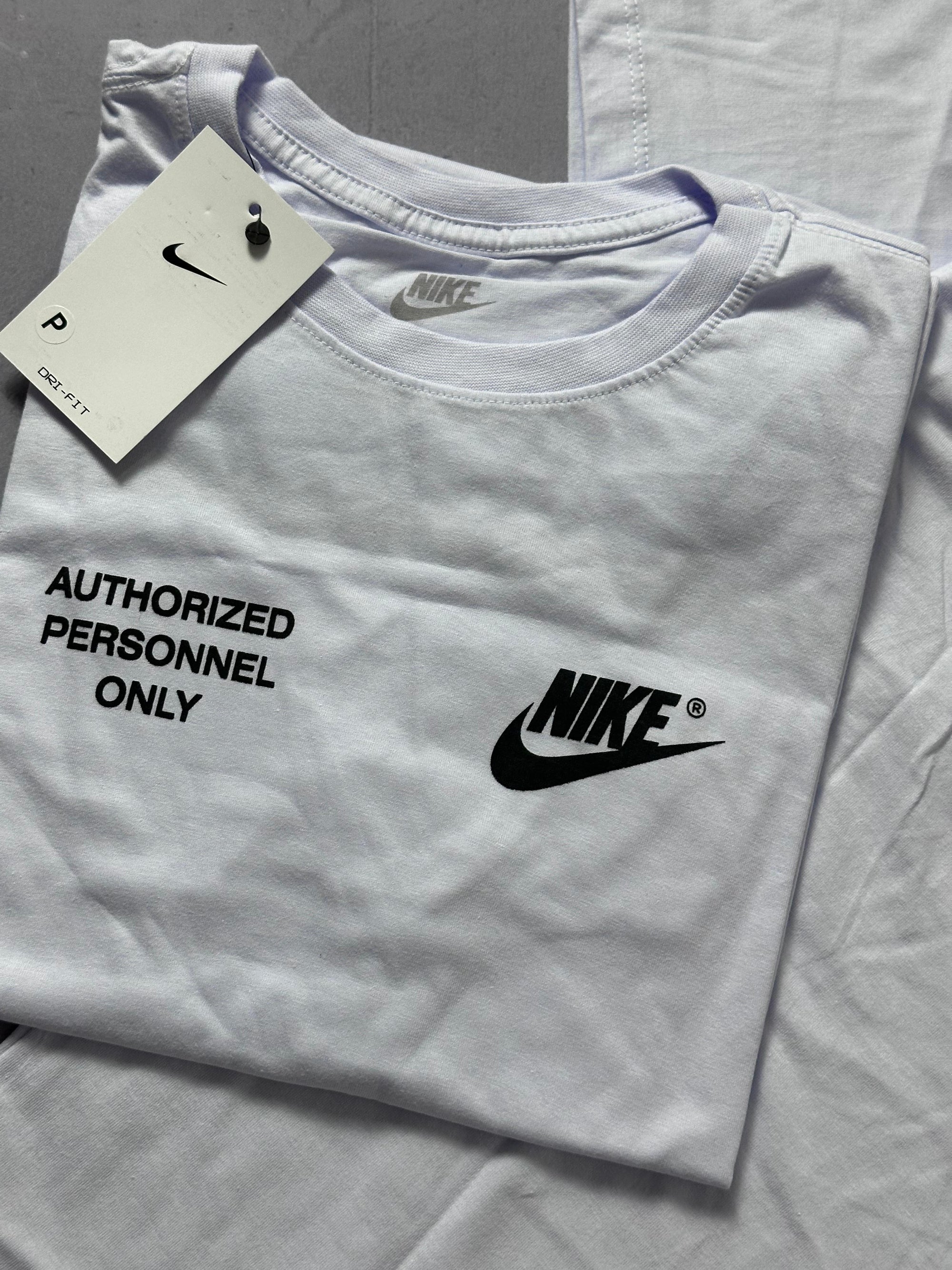 Camiseta Nike Authorized 2.0 - Branco