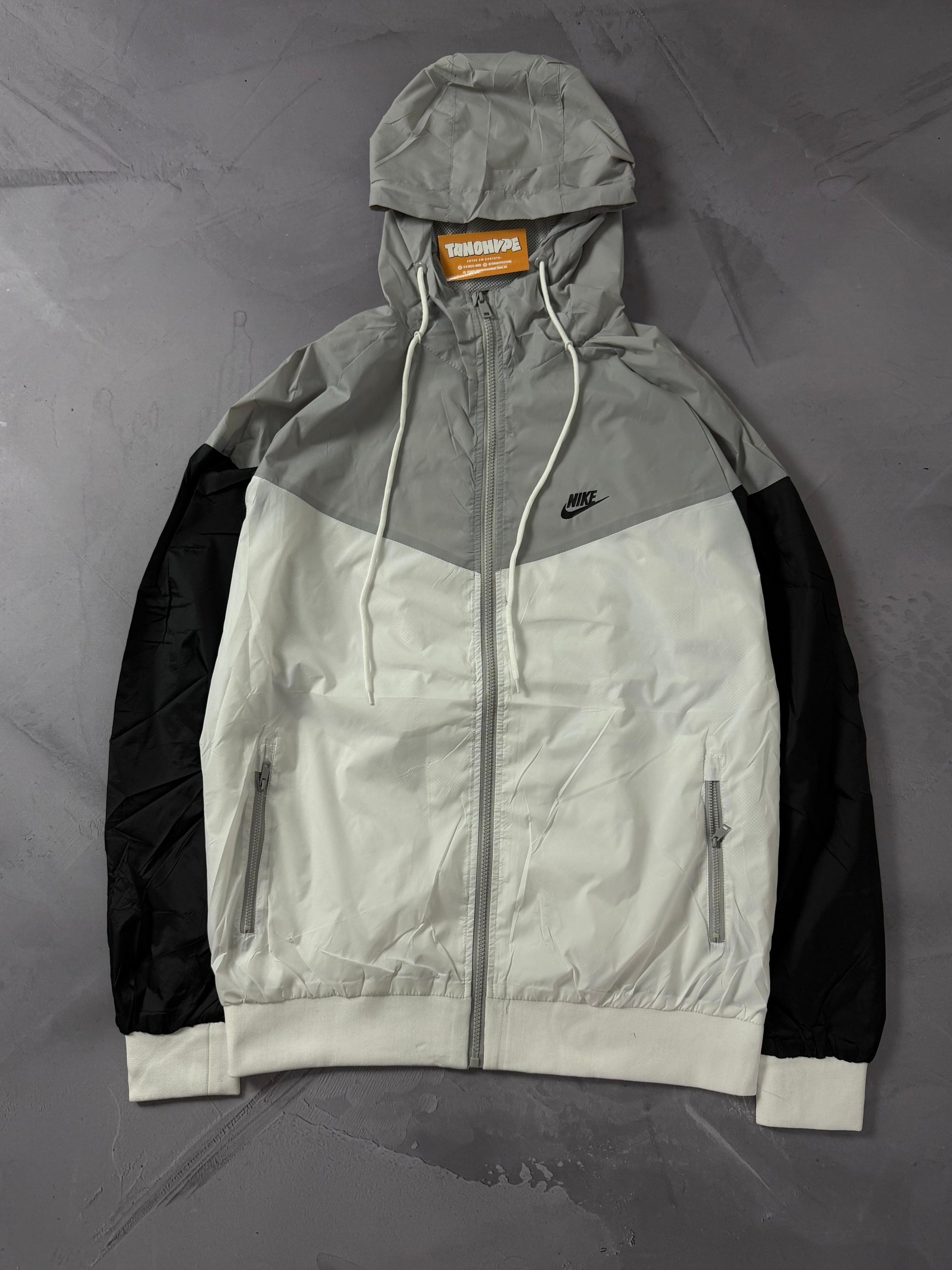Corta Vento Nike Windrunner - Preto e Cinza