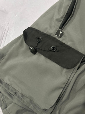 Shorts Tactel Nike Cargo - Cinza Chumbo