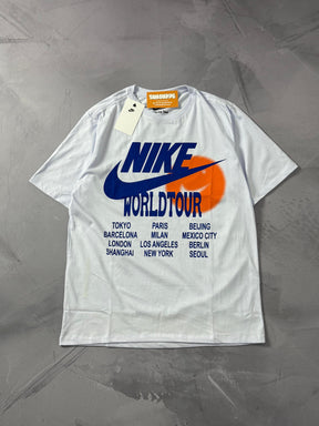 Camiseta Nike World Tour - Branco
