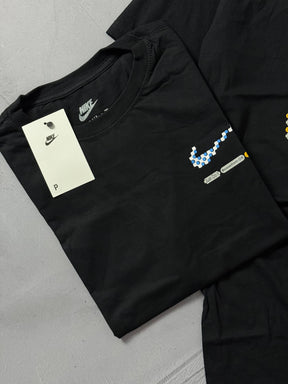 Camiseta Nike Sportswear Max90 - Preto
