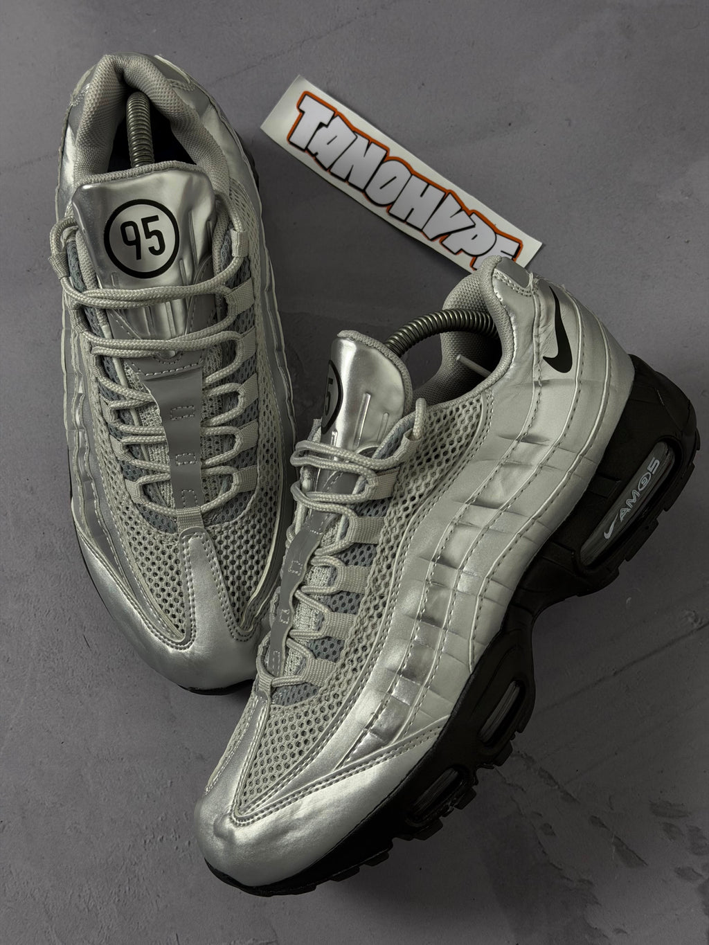 Tênis Nike Air Max 95 x Total 90 - Cinza