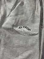Shorts Moletom Air Jordan - Cinza