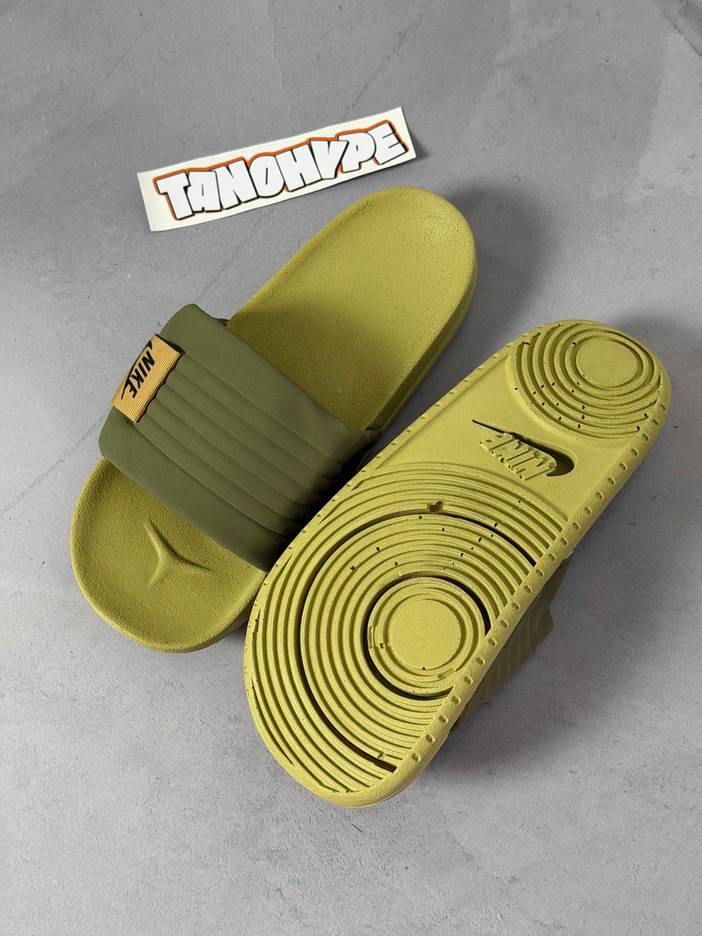 Chinelo Slide Nike Offcourt Adjust - Verde Militar