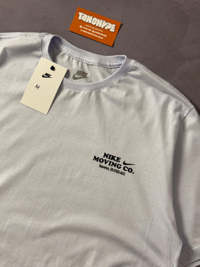 Camiseta Nike Moving - Branca