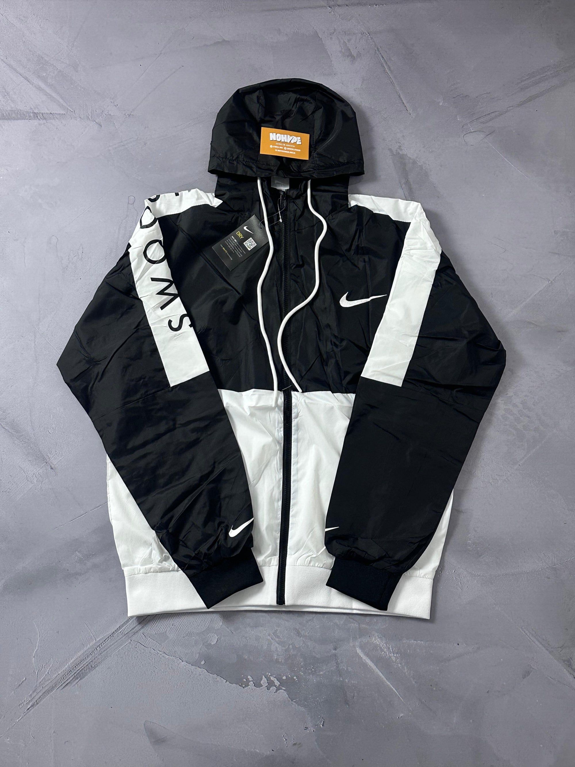 Corta Vento Nike Swoosh - Preto