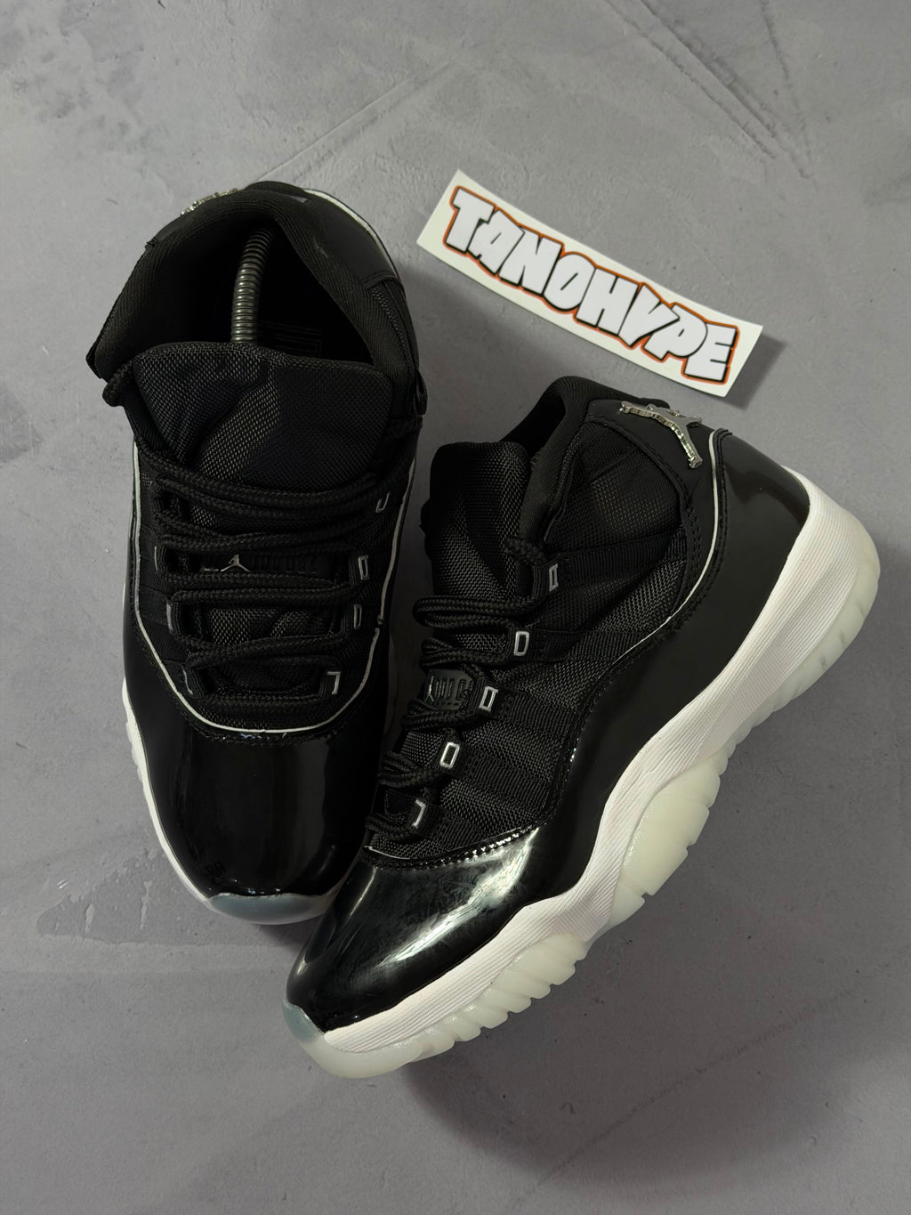 Tênis Nike Air Jordan 11 - Black