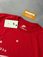 Camiseta Nike Sportswear Swoosh Club - Vermelha