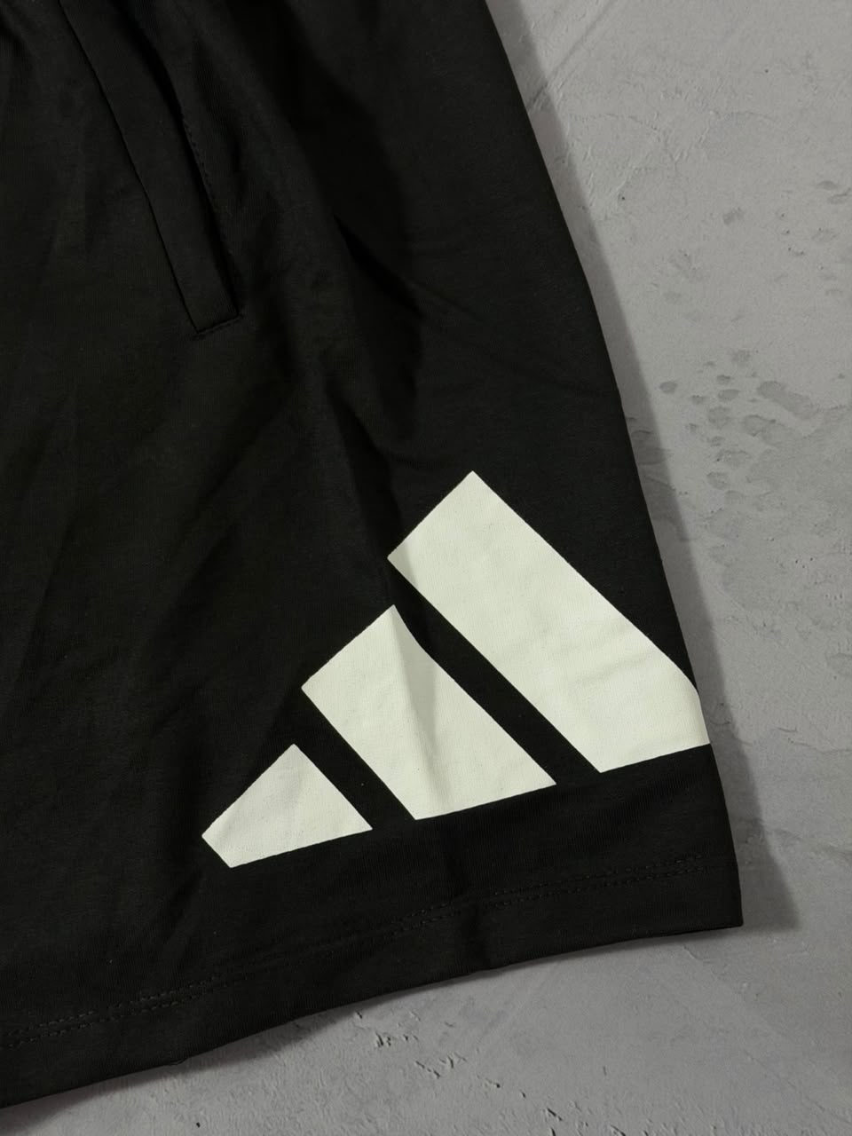 Shorts Tactel Adidas Logo - Preto