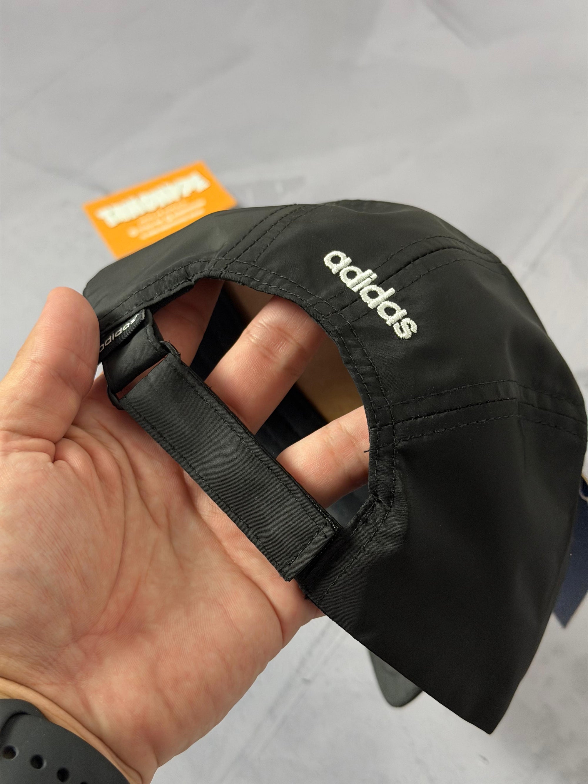 Boné Adidas Five Panel - Preto