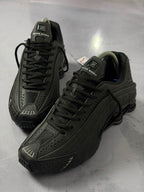 Tênis Nike Shox R4 - Preto