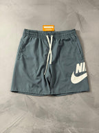 Shorts Tactel Nike Club - Azul Petróleo