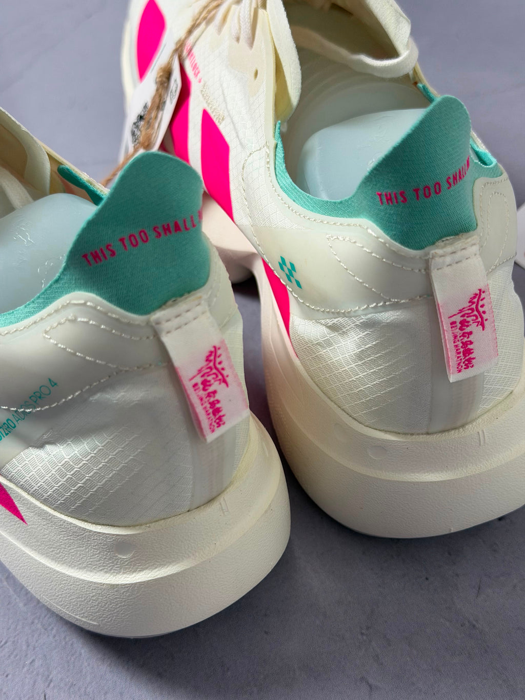 Tênis Adidas Adizero Adios Pro 4 - Offwhite/Pink
