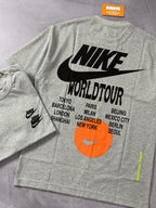 Camiseta Nike World Tour - Cinza