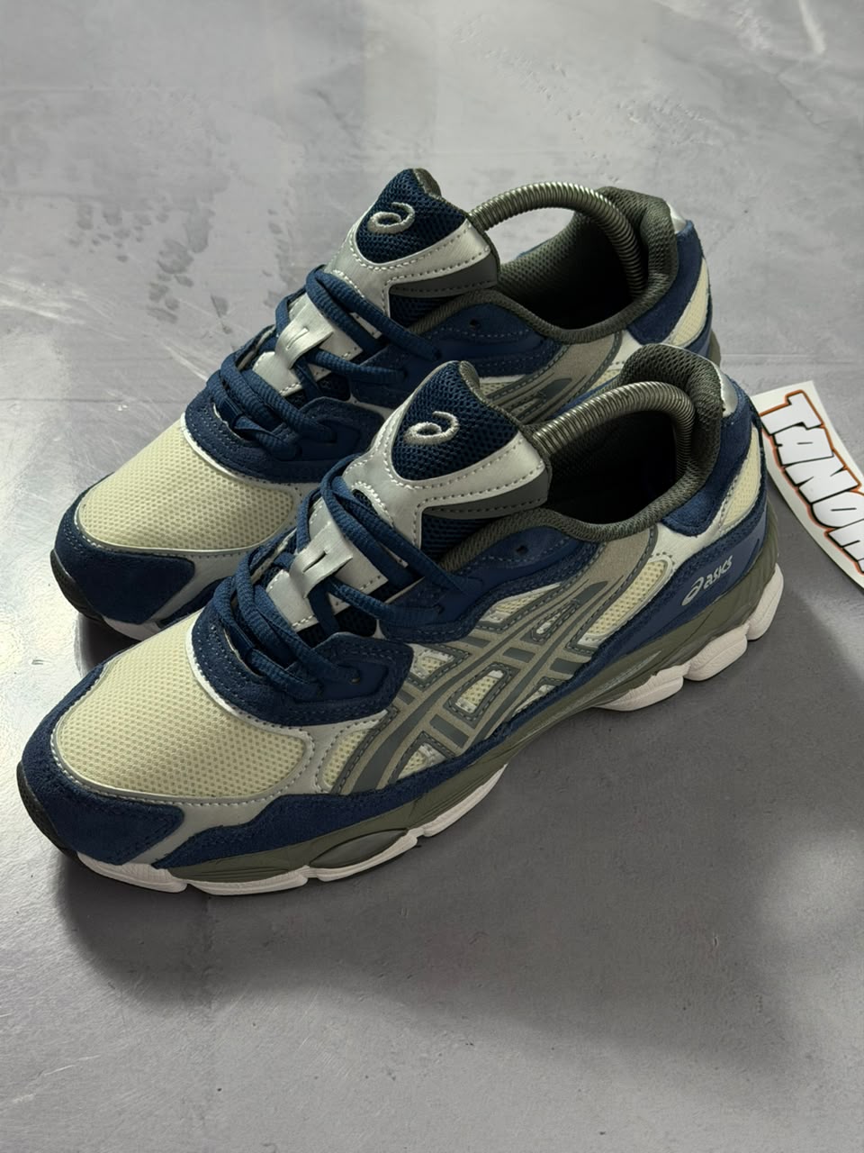 Tênis Asics Gel NYC - Azul Marinho