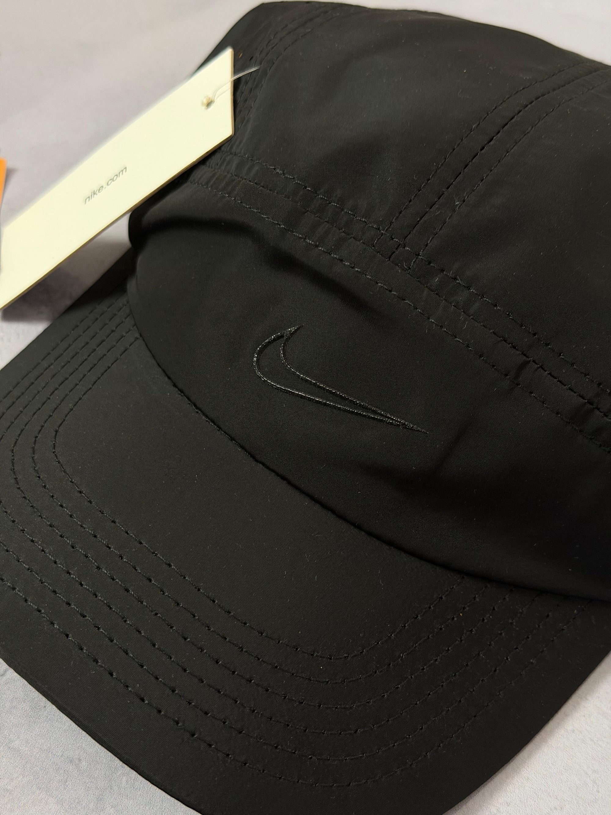 Boné Nike Five Panel - Preto