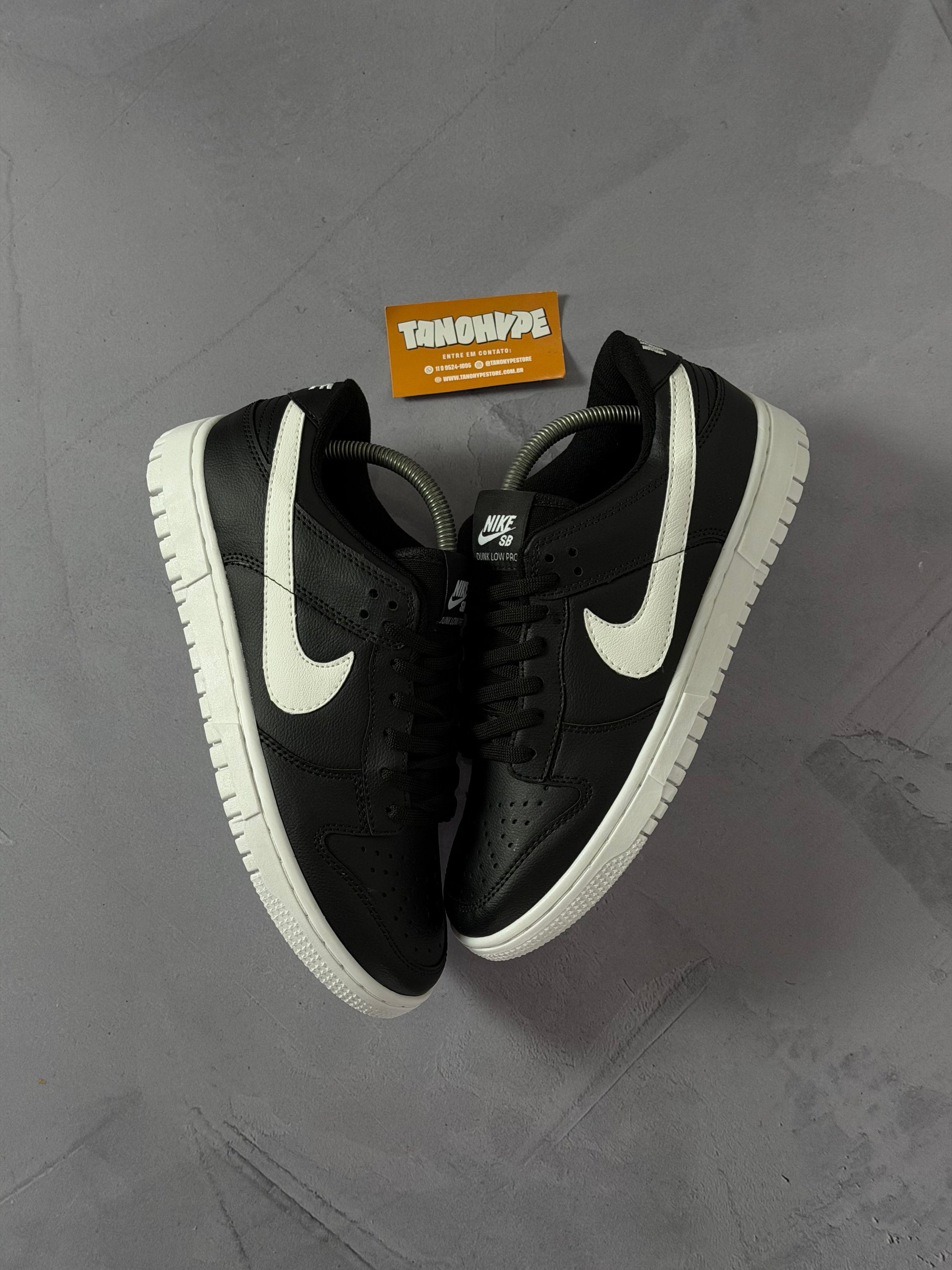 Tênis Nike Dunk Sb Low - Preto/Branco