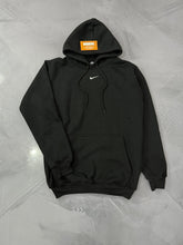 Moletom Nike Essentials Bordado - Preto