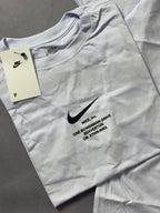 Camiseta Nike By Swoosh - Branca