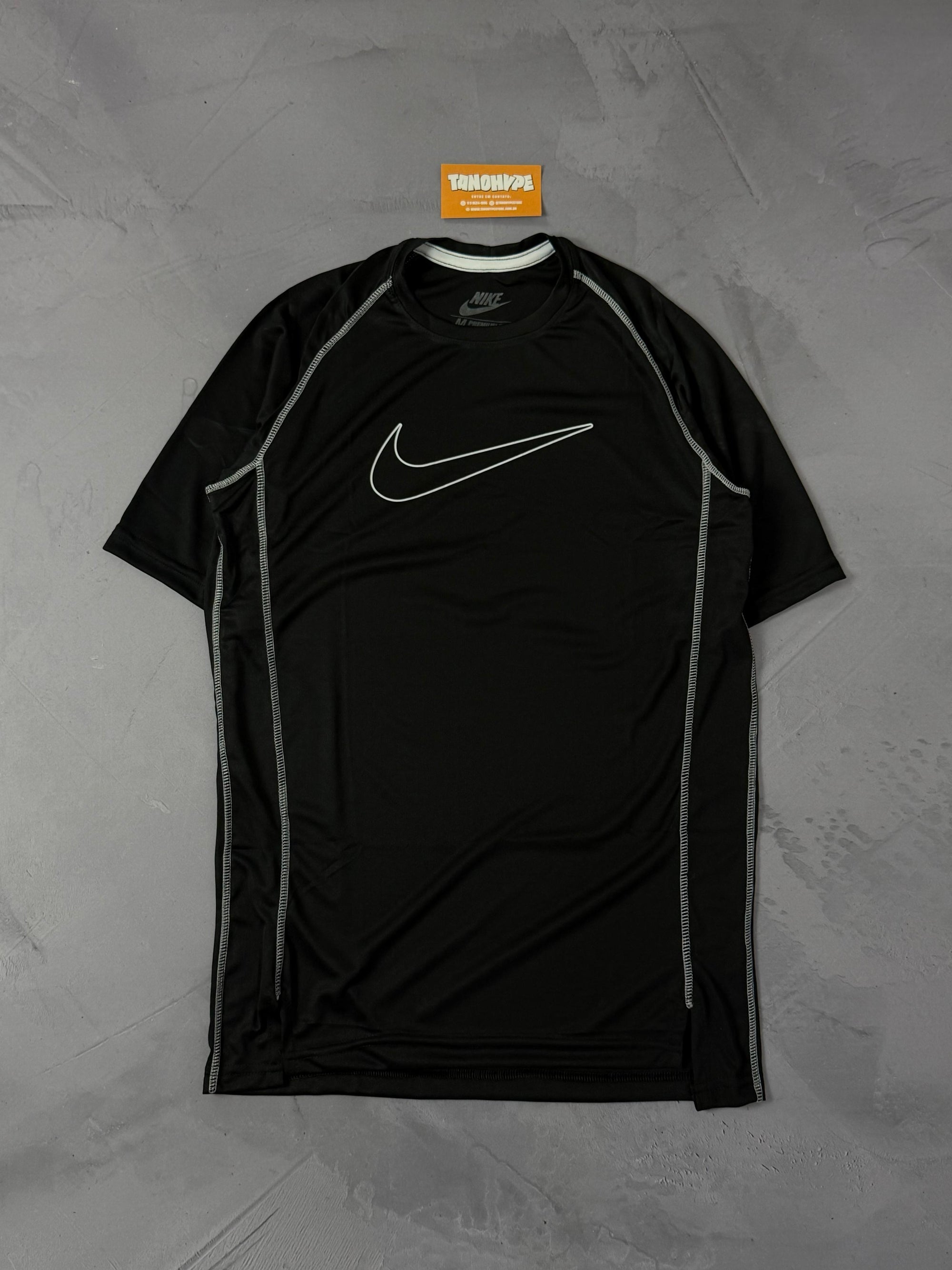 Camiseta Nike Dri Fit Swoosh Vazado - Preto