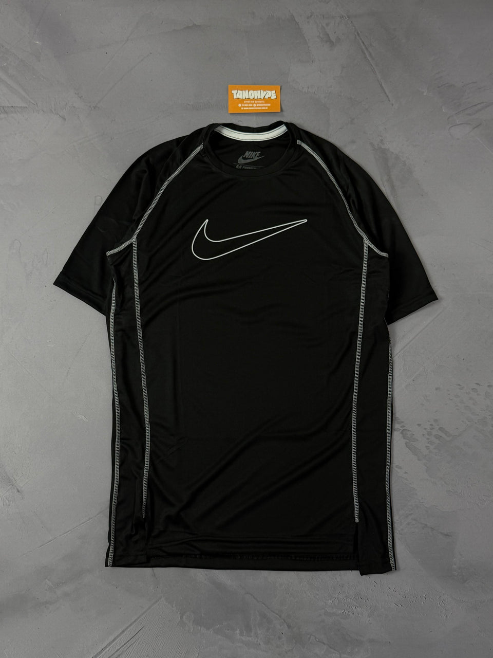 Camiseta Nike Dri Fit Swoosh Vazado - Preto