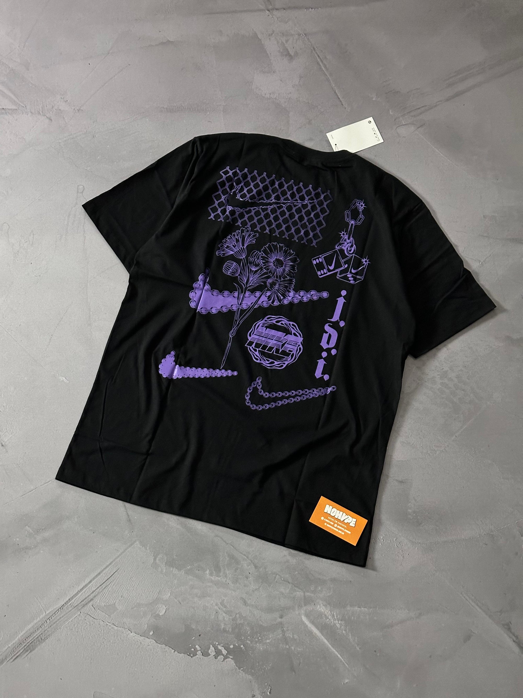 Camiseta Nike Flowers - Preto