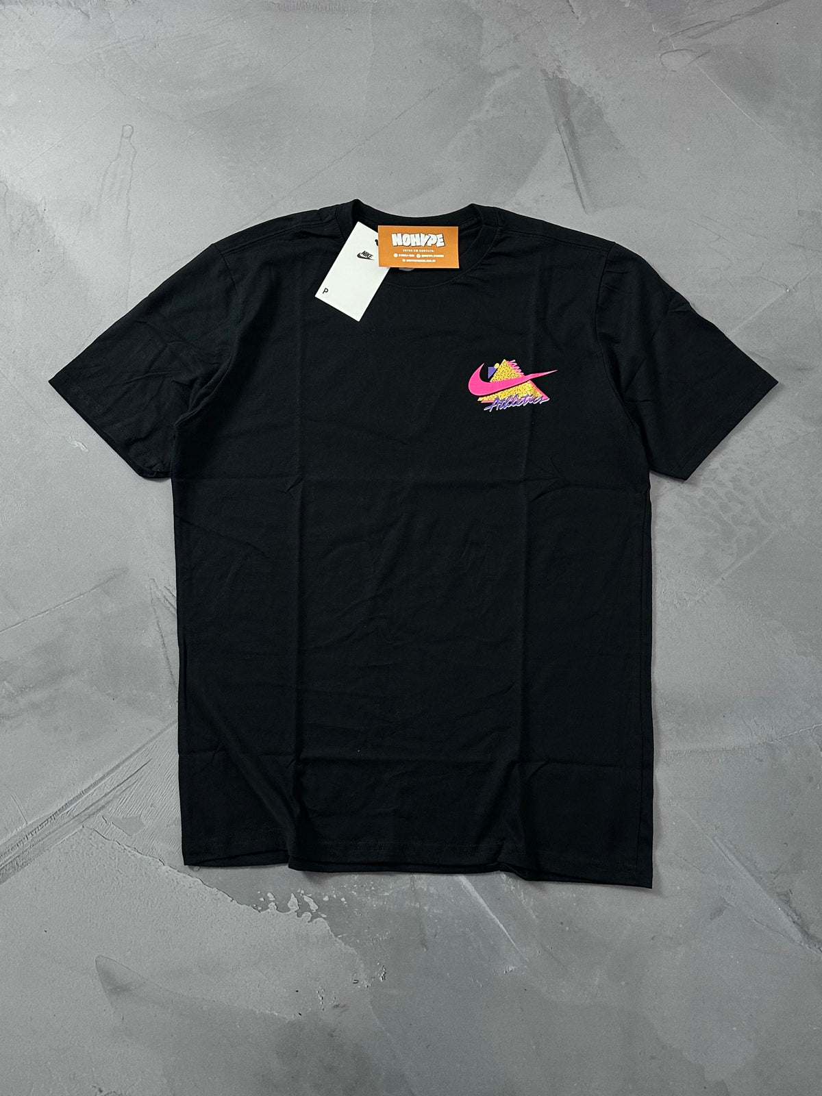 Camiseta Nike Athletics - Preta