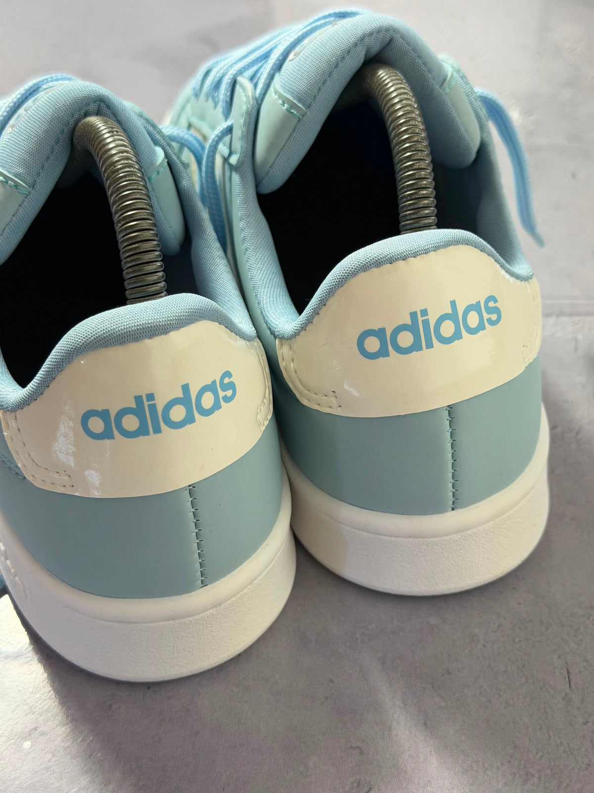 Tênis Adidas Grande Court - Azul Bebê