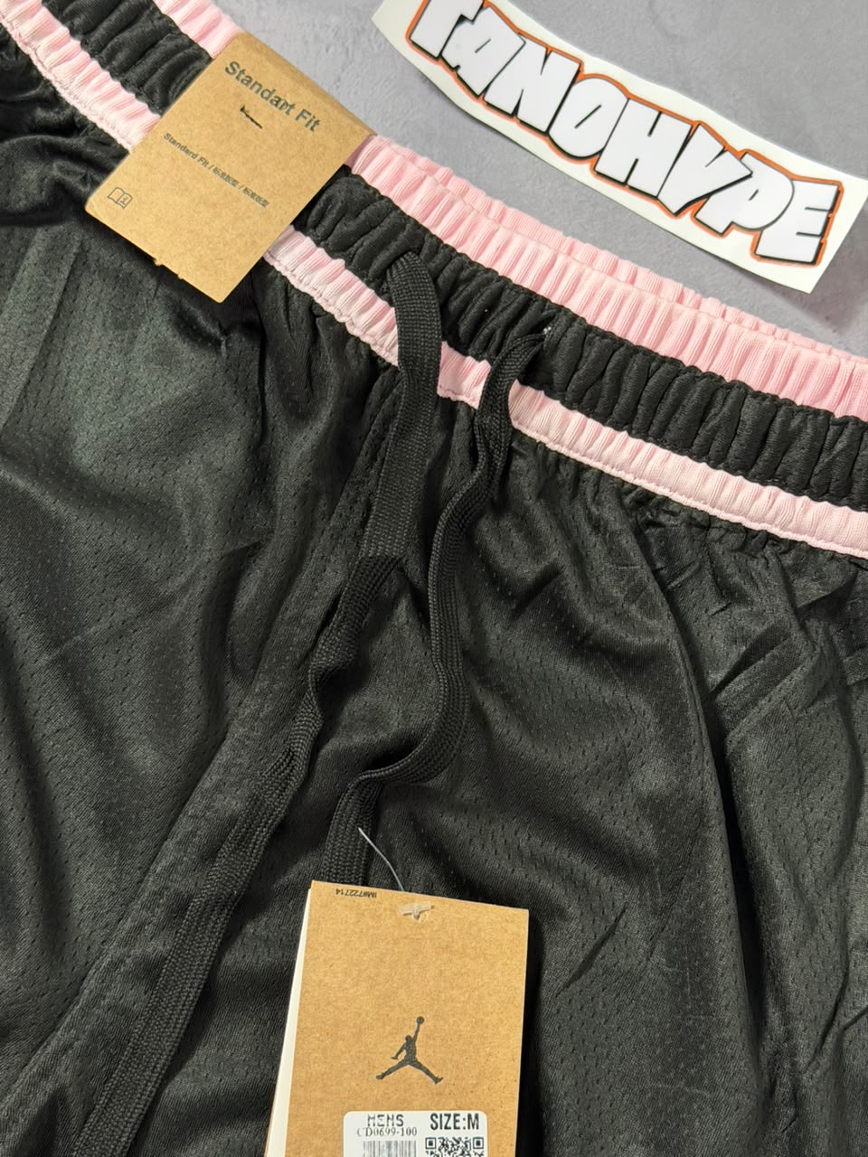 Shorts Jordan Diamond Dri Fit - Preto e Rosa