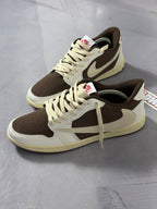 Tênis Nike Air Jordan Low 1 x Travis - Reverse Mocha