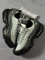 Tênis Nike Air Max 95 - Cinza