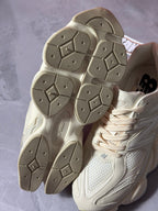 Tênis New Balance 9060 - Off-White