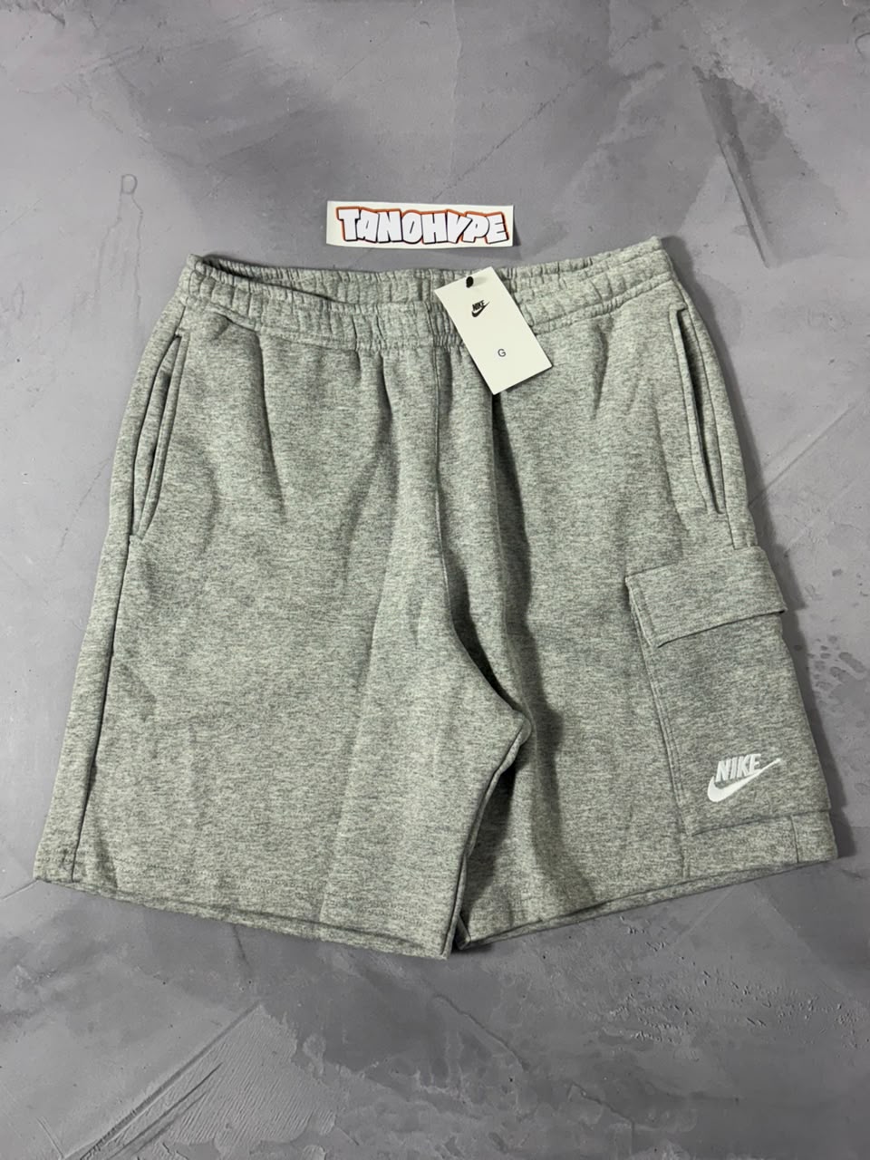Shorts Moletom Cargo Nike Club - Cinza