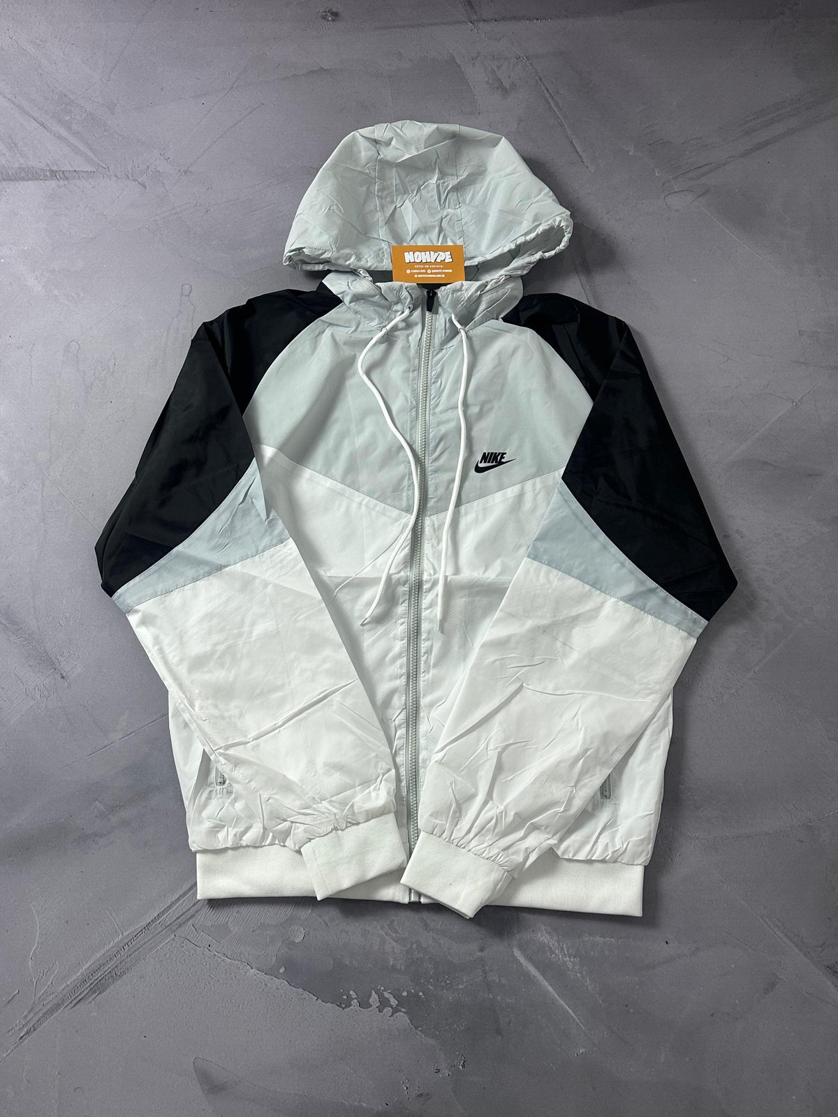 Corta Vento Nike Windrunner - Preto e Cinza