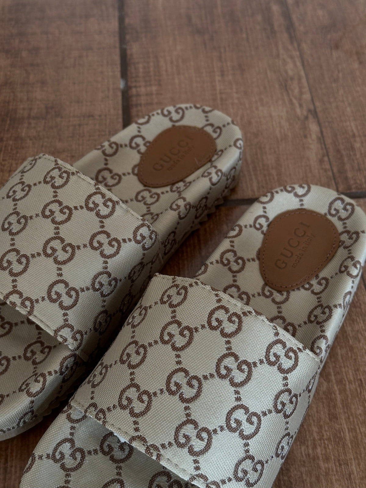 Chinelo Slide Gucci - Bege