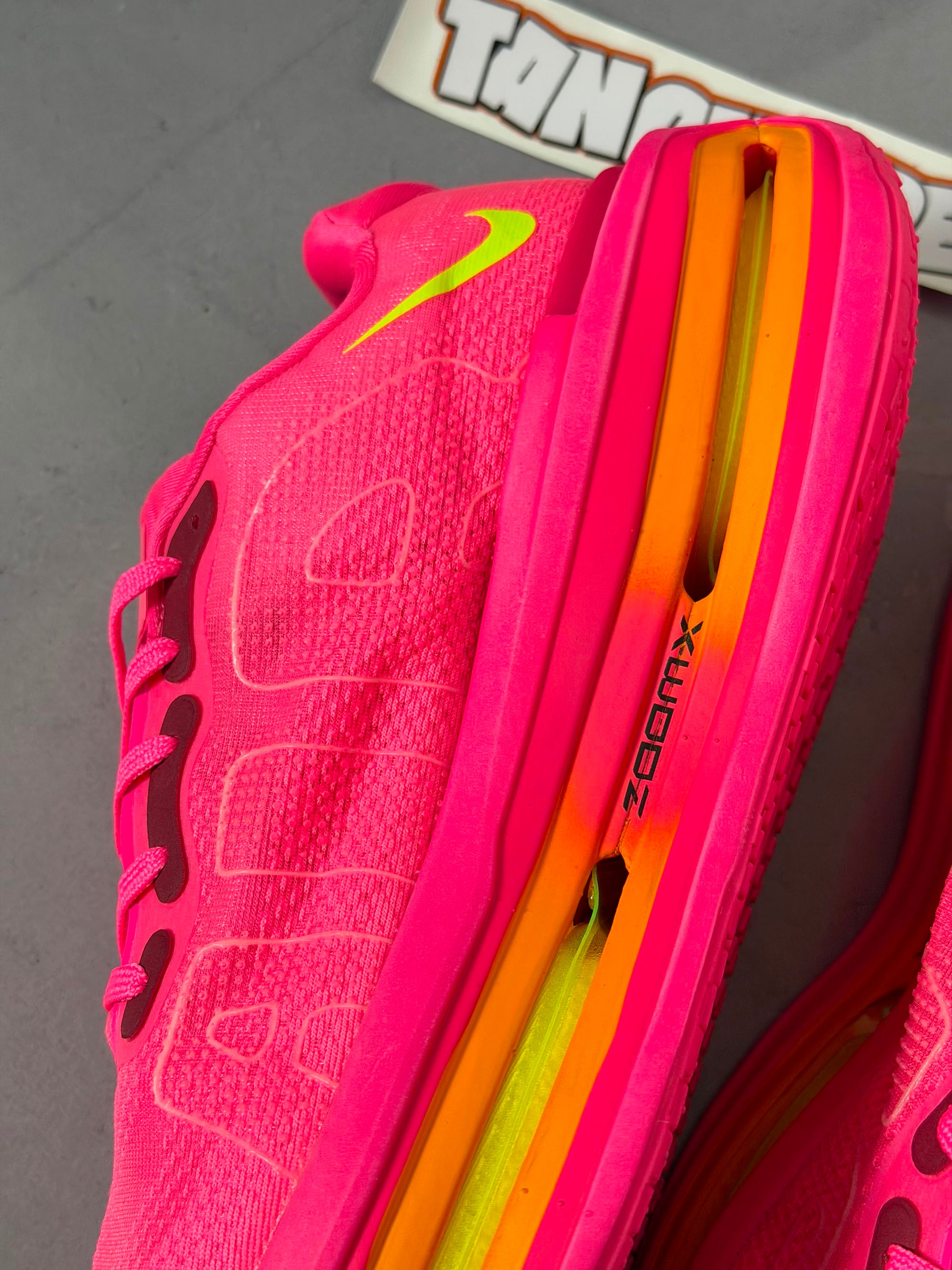Tênis Nike Vomero - Pink