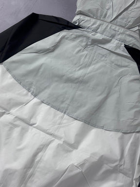 Corta Vento Nike Windrunner - Preto e Cinza