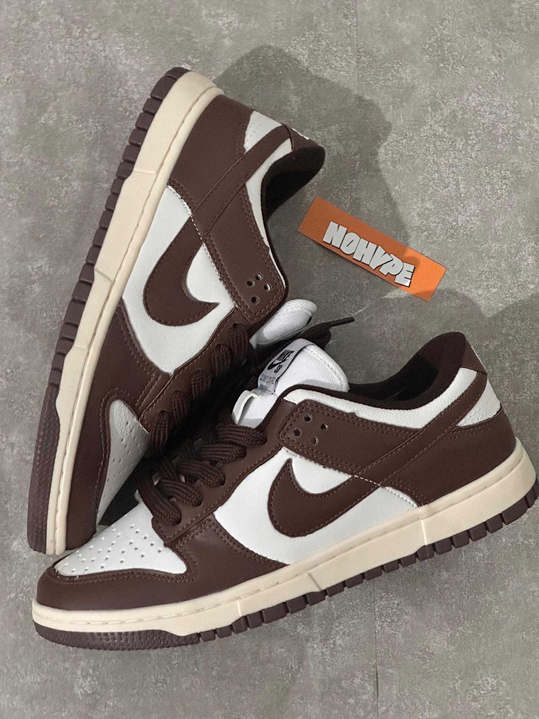 Tênis Nike Dunk - Marrom