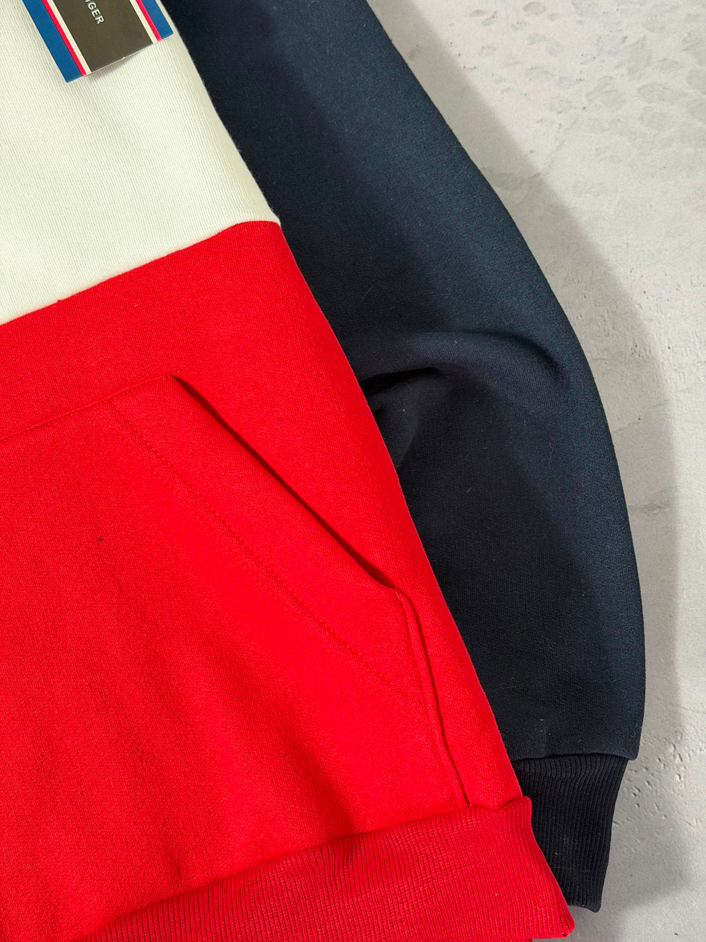 Moletom Tommy Hilfiger Canguru