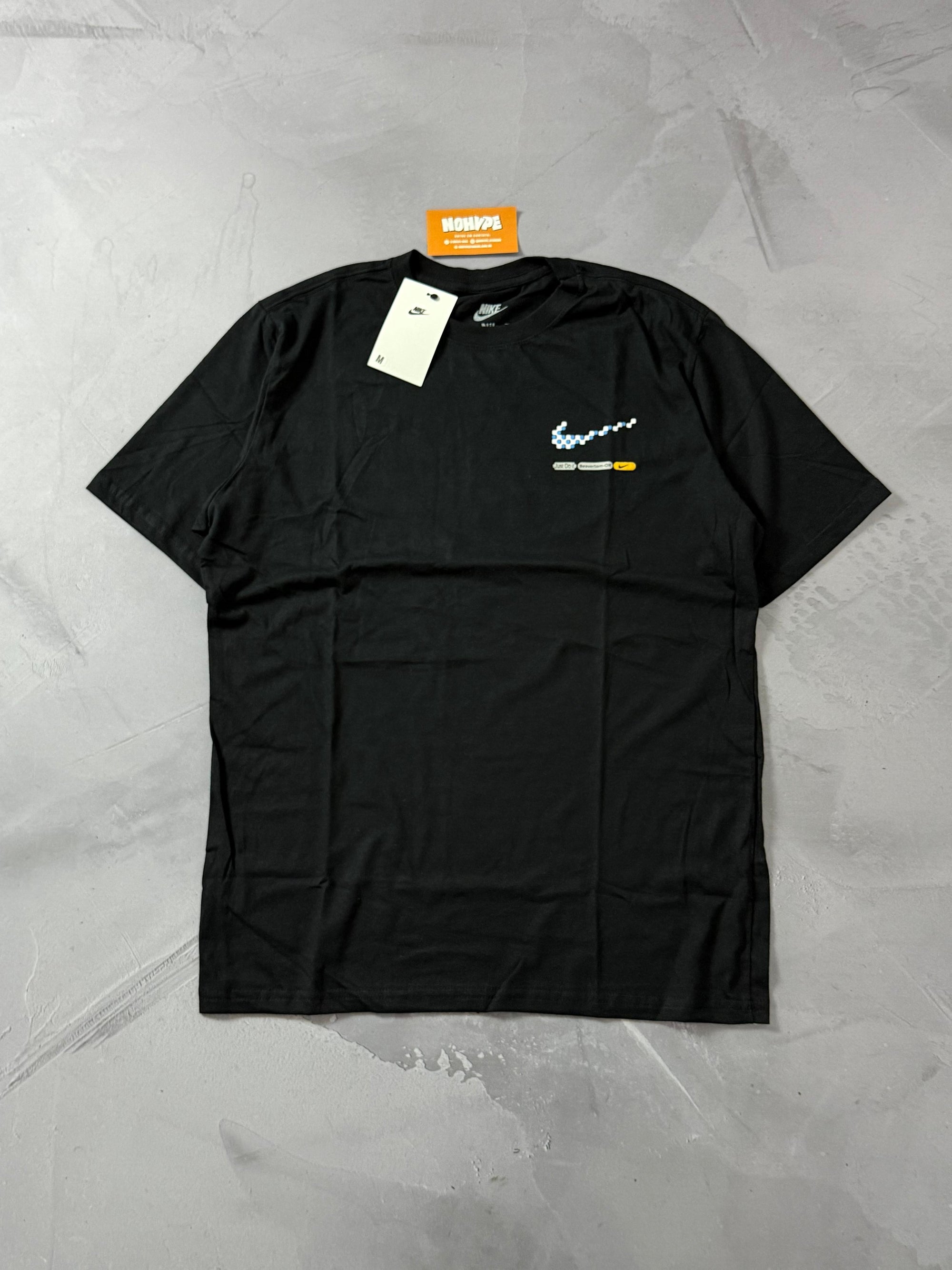 Camiseta Nike Sportswear Max90 - Preto